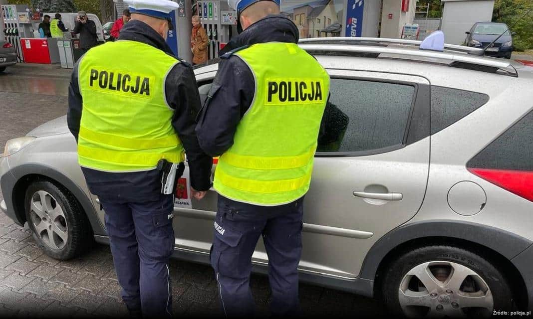 Policja w Koszalinie zatrzymuje pięć osób poszukiwanych, w tym jednego z narkotykami