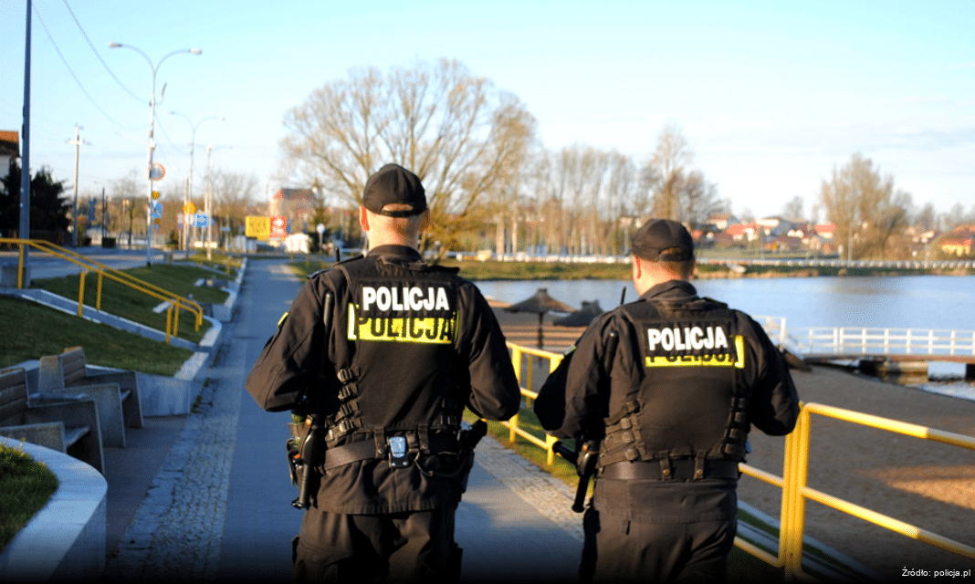 Bezpieczny start z „Bystrym Przedszkolakiem” – policjanci edukują najmłodszych